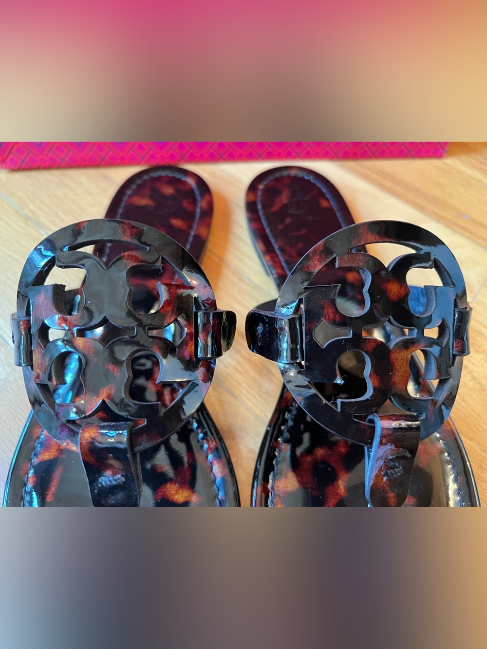 Tory Burch Black & Brown Tortoise Shell Printed Patent Leather Miller - Picture 6 of 13